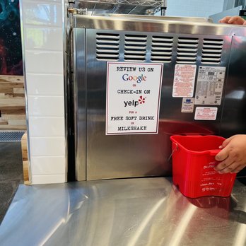 Dave's Hot Chicken - Yelp checkin for a FREE small milkshake - Chicken Shop Near Me - Dublin, California Dave's Hot Chicken - Yelp checkin for a FREE small milkshake - Chicken Shop Near Me - Dublin, California