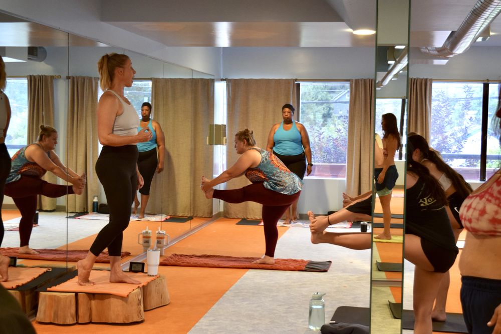 Mija Hot Yoga Logo
