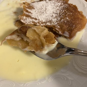 Cafe Mozart - Apple strudel - Austrian Near Me - Salzburg, 5