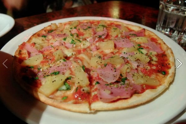 Ciro's Pizza Pomodoro - Open till 1am - live music 7 days a week by null