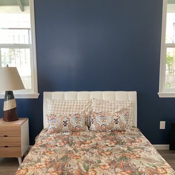 Kokua Construction - Color splash wall master bedroom - General Contractors Near Me - Honolulu, Hawaii Kokua Construction - Color splash wall master bedroom - General Contractors Near Me - Honolulu, Hawaii