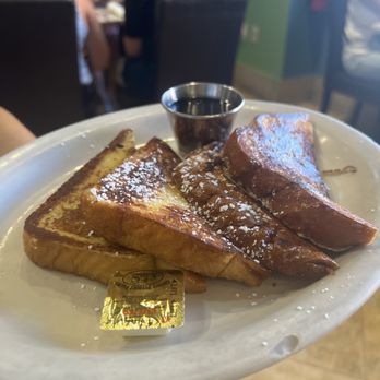 EJ's Bayfront Cafe - Naples - Regular French Toast - New American Near Me - Naples, Florida