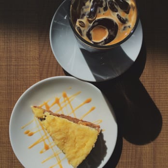 United Coffee - Iced Americano, and their Apple Crumble Cheesecake - Cafes Near Me - Pasig, NCR
