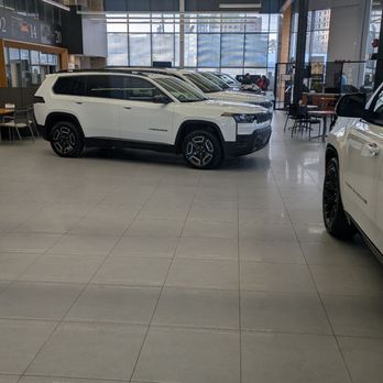 Eastchester Chrysler Jeep Dodge Ram - Show room floor - Car Dealers Near Me - Bronx, New York