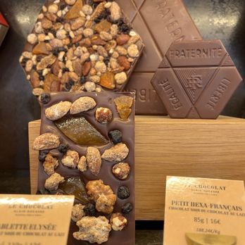 Le Chocolat Alain Ducasse - Chocolatiers & Shops Near Me - Paris, 75