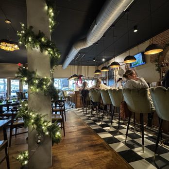 Gianni & Mac's Ristorante - bar area - Italian Near Me - Marietta, Georgia Gianni & Mac's Ristorante - bar area - Italian Near Me - Marietta, Georgia