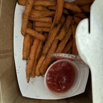 The Cutting Edge Cafe - Sweet potato fries - Sandwiches Near Me - Chesapeake, Virginia