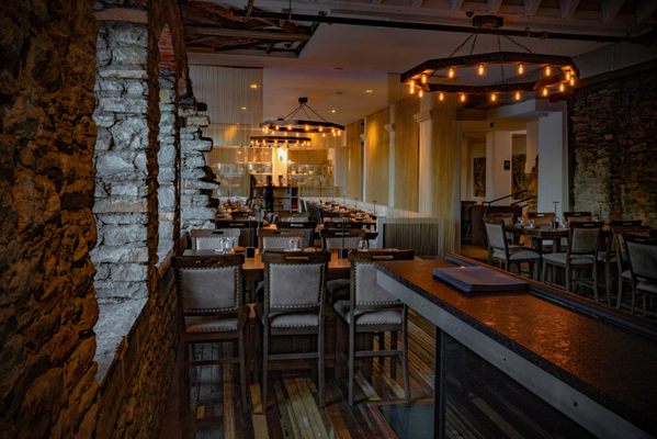 Divan Restaurant & Bar by null