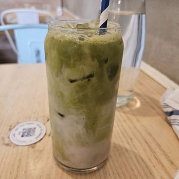 Bluestone Lane Rittenhouse Café - Strawberry matcha - Coffee & Tea Near Me - Philadelphia, Pennsylvania Bluestone Lane Rittenhouse Café - Strawberry matcha - Coffee & Tea Near Me - Philadelphia, Pennsylvania