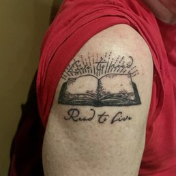 Live to read, Read to live Live to read, Read to live