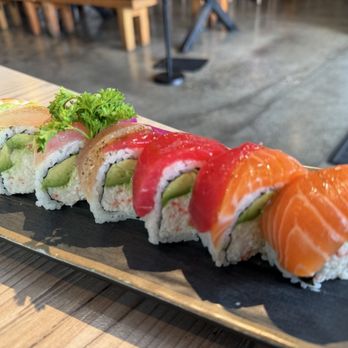 Heemo Sushi - Fresh Rainbow Roll - Sushi Bars Near Me - Orange, California