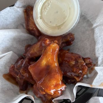 Curran’s Irish Inn - a basket of chicken wings - Irish Near Me - Wildwood, New Jersey