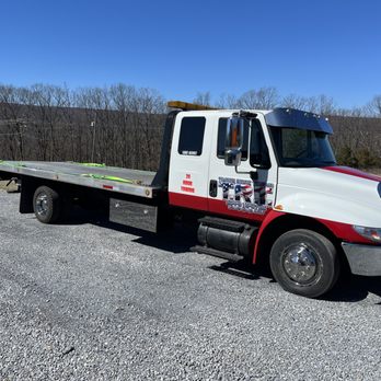 Timber Ridge Towing - Tow truck - Towing Near Me - Berkeley Springs, West Virginia Timber Ridge Towing - Tow truck - Towing Near Me - Berkeley Springs, West Virginia