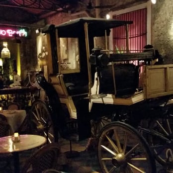Pancho's - Interior decor includes old car - Mexican Near Me - Mérida, YUC Pancho's - Interior decor includes old car - Mexican Near Me - Mérida, YUC
