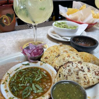 Los Dos Potrillos - Barbacoa Queso Tacos & Lea's spicy Casamigos margarita - Mexican Near Me - Castle Rock, Colorado