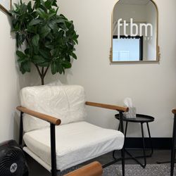 Free To Be Me Salon