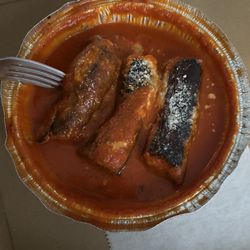 Cuginis Pizzeria - Sausage burnt