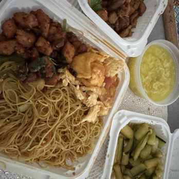 Luke’s Noodle House - Mushroom chicken, spicy chicken , tomato egg, egg drop soup. Cold cucumber side dish. - Noodles Near Me - Beaverton, Oregon Luke’s Noodle House - Mushroom chicken, spicy chicken , tomato egg, egg drop soup. Cold cucumber side dish. - Noodles Near Me - Beaverton, Oregon
