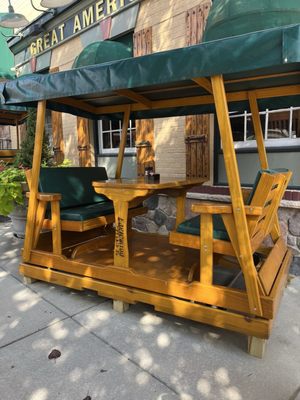 The Great American Pub by null