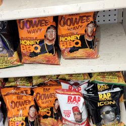 Mission Liquor & Food - Didn't know rappers endorsed CHIPS