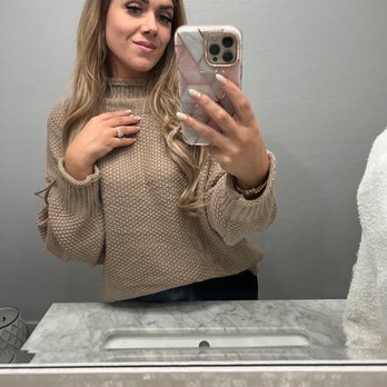 Studio Yen Nail & Spa - Soft white powder with gold glitter almond shaped nails. Full set. - Nail Salons Near Me - Gilbert, Arizona
