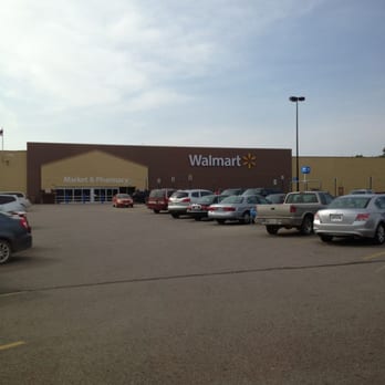 Walmart Supercenter - cars parked in a parking lot - Department Stores Near Me - Owensville, Missouri Walmart Supercenter - cars parked in a parking lot - Department Stores Near Me - Owensville, Missouri