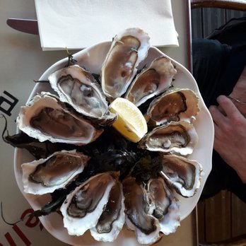 Chez Victor - Seafood Near Me - Cancale, 35 Chez Victor - Seafood Near Me - Cancale, 35