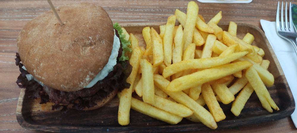 Palais Restaurant Bar