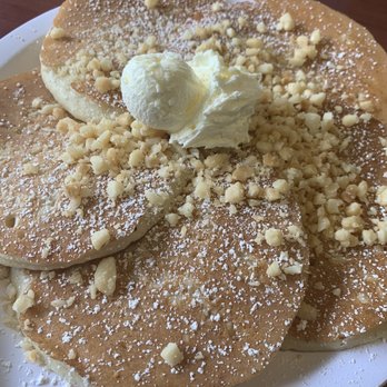Eggs 'n Things - Waikiki Beach Eggspress - Macadamia Nut Pancakes - Breakfast & Brunch Near Me - Honolulu, Hawaii