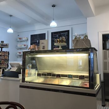 A La Mode Shoppe - Ice Cream & Frozen Yogurt Near Me - New York, New York