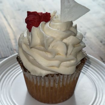Bite Me Cupcakery - Sugar Daddy - Desserts Near Me - Huntsville, Alabama Bite Me Cupcakery - Sugar Daddy - Desserts Near Me - Huntsville, Alabama
