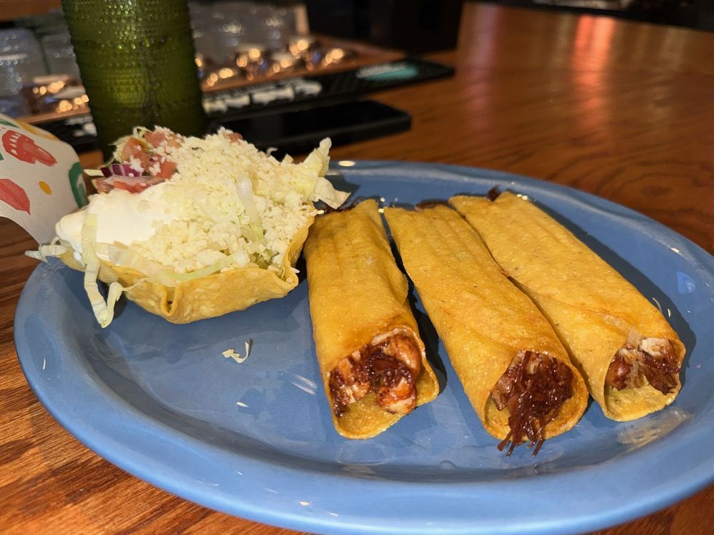 JALAPEÑO’S Updated October 2024 91 Photos & 69 Reviews 3786