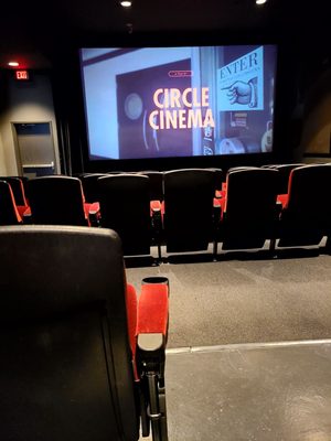 Circle Cinema by null
