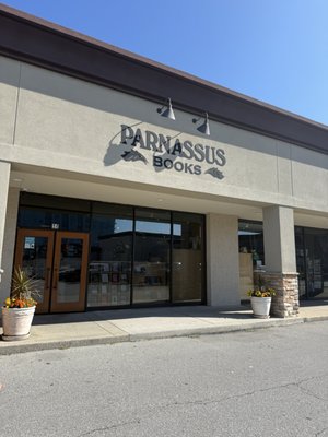 Parnassus Books by null