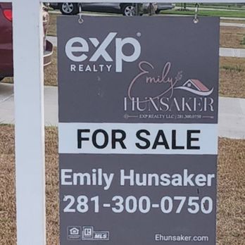 Emily Hunsaker - eXp Realty - Real Estate Agents Near Me - Fulshear, Texas