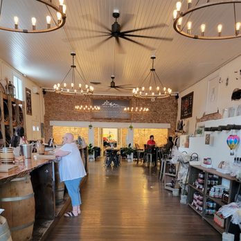 Noisy Water Winery - Wine Tasting Room Near Me - Albuquerque, New Mexico