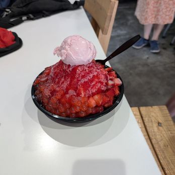 Creamberry - Strawberry Shave Ice - Desserts Near Me - Las Vegas, Nevada Creamberry - Strawberry Shave Ice - Desserts Near Me - Las Vegas, Nevada
