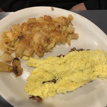 North Shore Diner - Corned Beef Hash and Eggs - Diners Near Me - Flushing, New York