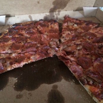 Gianni's Pizza - HARD ROCK PIZZA - Pizza Near Me - Oceanside, California