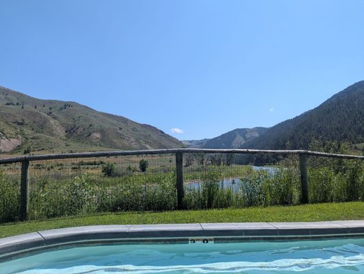 Astoria Hot Springs and Park by null