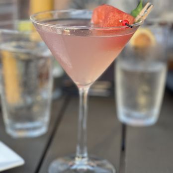 Roadtrip Bayshore - Cocktail Bars Near Me - Bay Shore, New York