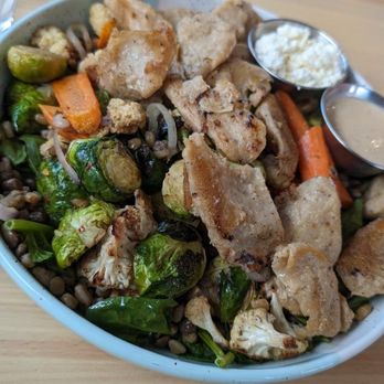 Bluestone Lane Princeton Cafe - Vegan chicken bowl - Coffee & Tea Near Me - Princeton, New Jersey