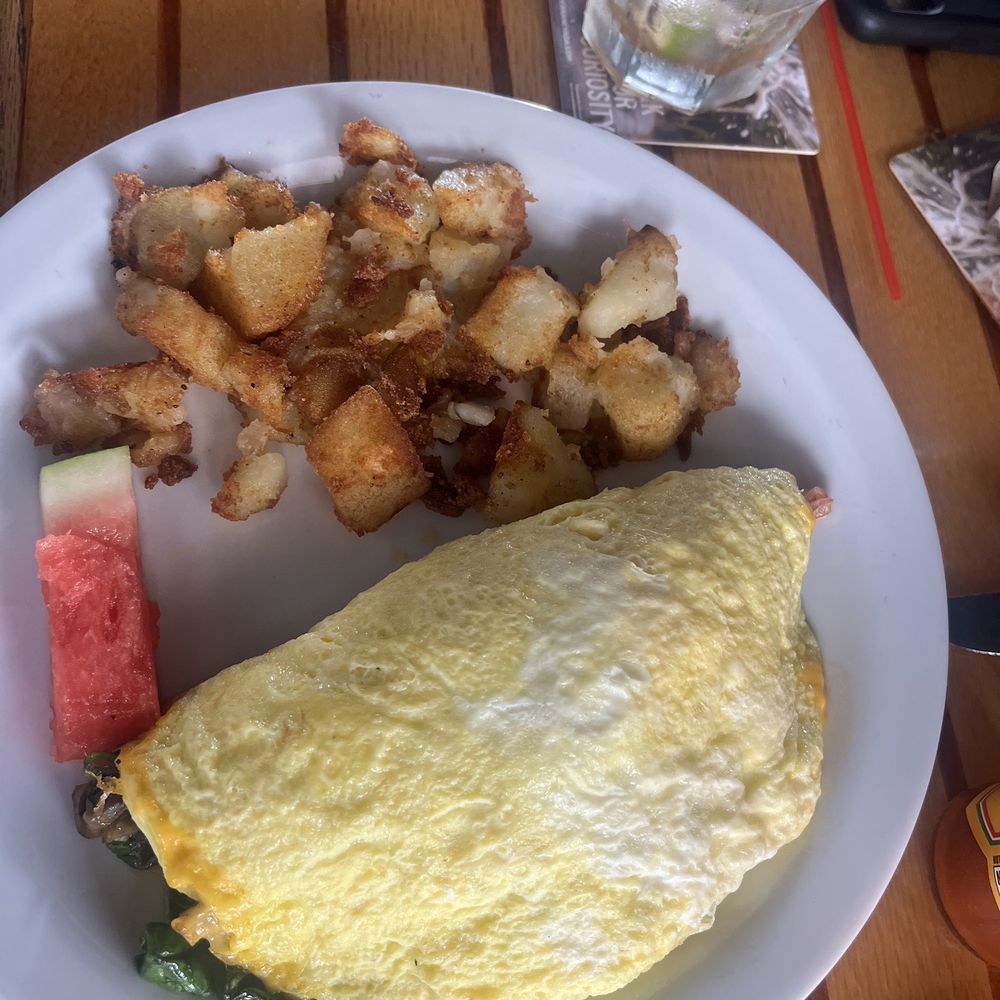 Turk's Dana Warf - Veggie Omelet, spinach was soggy and watered down the whole plate, minimal flavor - Dive Bars Near Me - Dana Point, California Turk's Dana Warf - Veggie Omelet, spinach was soggy and watered down the whole plate, minimal flavor - Dive Bars Near Me - Dana Point, California
