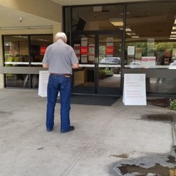 Wells Fargo Bank - Slow slow slow service..