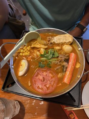 Etang Noodle & Hot Pot by null