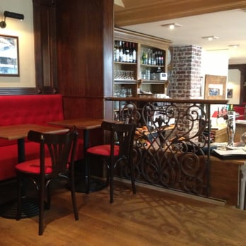 Au Relais Chardon - Bistros Near Me - Paris, 75
