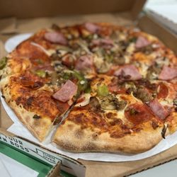 Marco's Pizza - The Deluxe Pizza