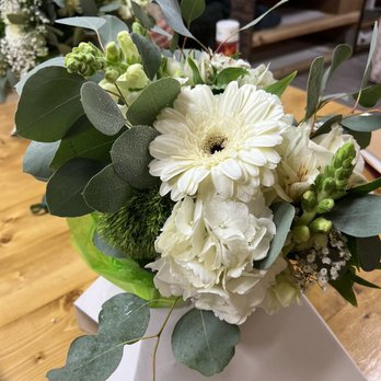 Walden Floral Design - Florists Near Me - Downers Grove, Illinois Walden Floral Design - Florists Near Me - Downers Grove, Illinois