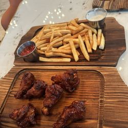 Blue Fox Sports Bar - Restaurant - Hookah Lounge - BBQ Wings & fries