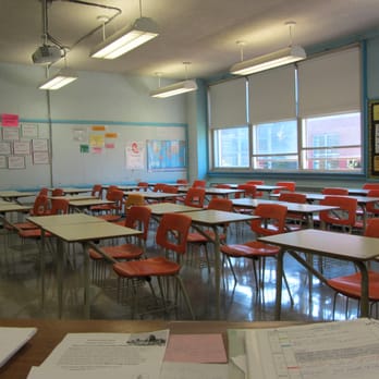 Royal West Academy - Middle Schools & High Schools Near Me - Montreal-West, Quebec Royal West Academy - Middle Schools & High Schools Near Me - Montreal-West, Quebec